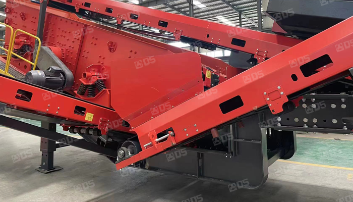 mobile crushing and screening combination
