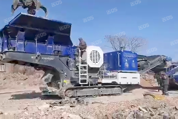 Tracked Jaw Crusher and Screening Plant